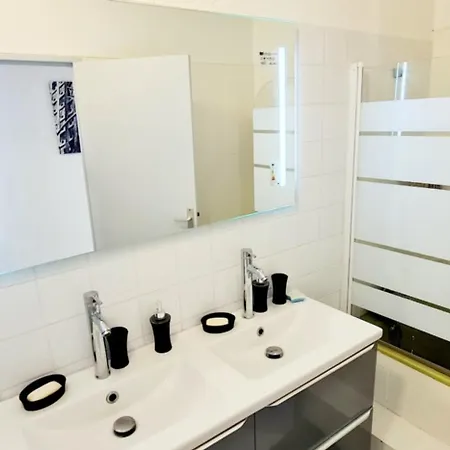 Standing 110m2 Lumineux, Clim, Balcons