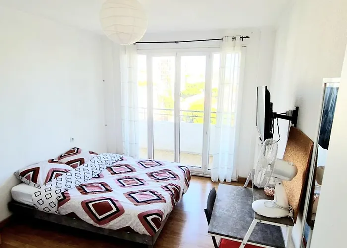 Standing 110m2 Lumineux, Clim, Balcons Apartament